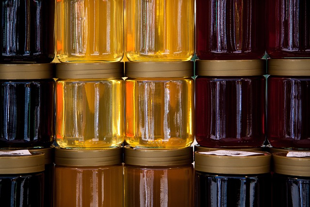 colour of honey in jars